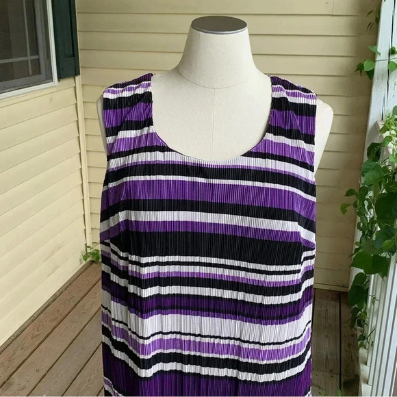 Catherines Plus Size 2X Midi Dress Crinkle Pleat White, Black & Purple Stripes - Picture 3 of 6